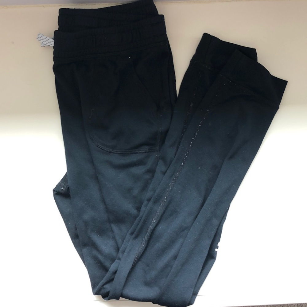 Black under armour joggers